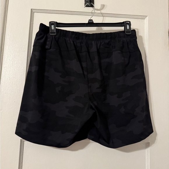 Fabletics The One Short 7in Sz XL lined - Picture 5 of 6